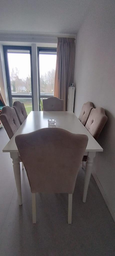 Table de salle à manger, Enlèvement