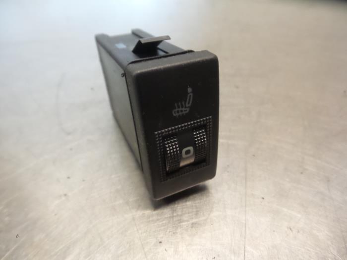 Stoelverwarmings Schakelaar van een Audi A8 (A8 94-), Gebruikt, -, -, -