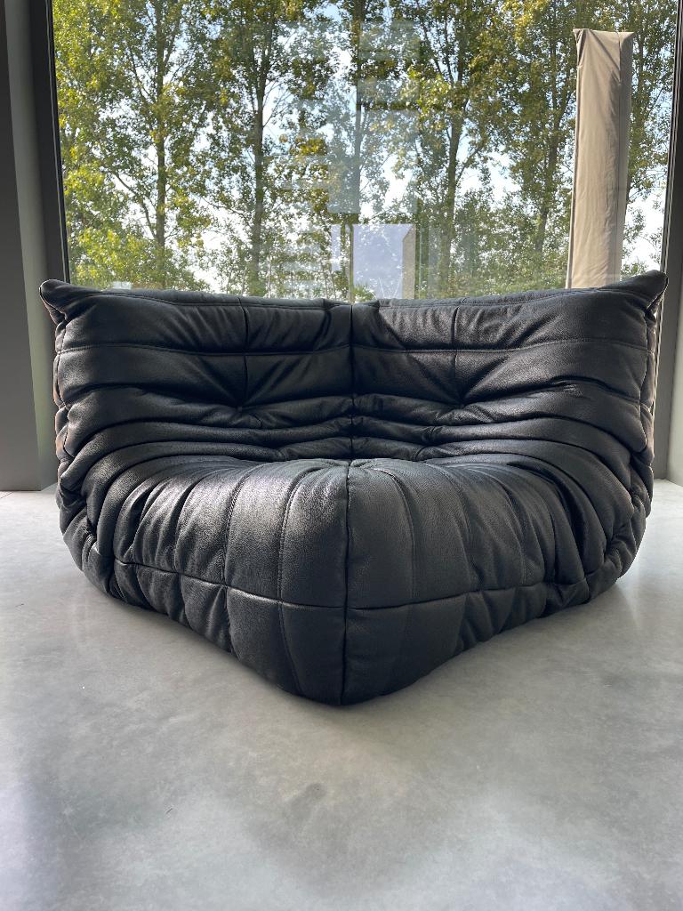 Canapé d'angle Togo Ligne Roset authentique en cuir noir, Maison & Meubles, 100 à 125 cm, Comme neuf, Enlèvement, Cuir