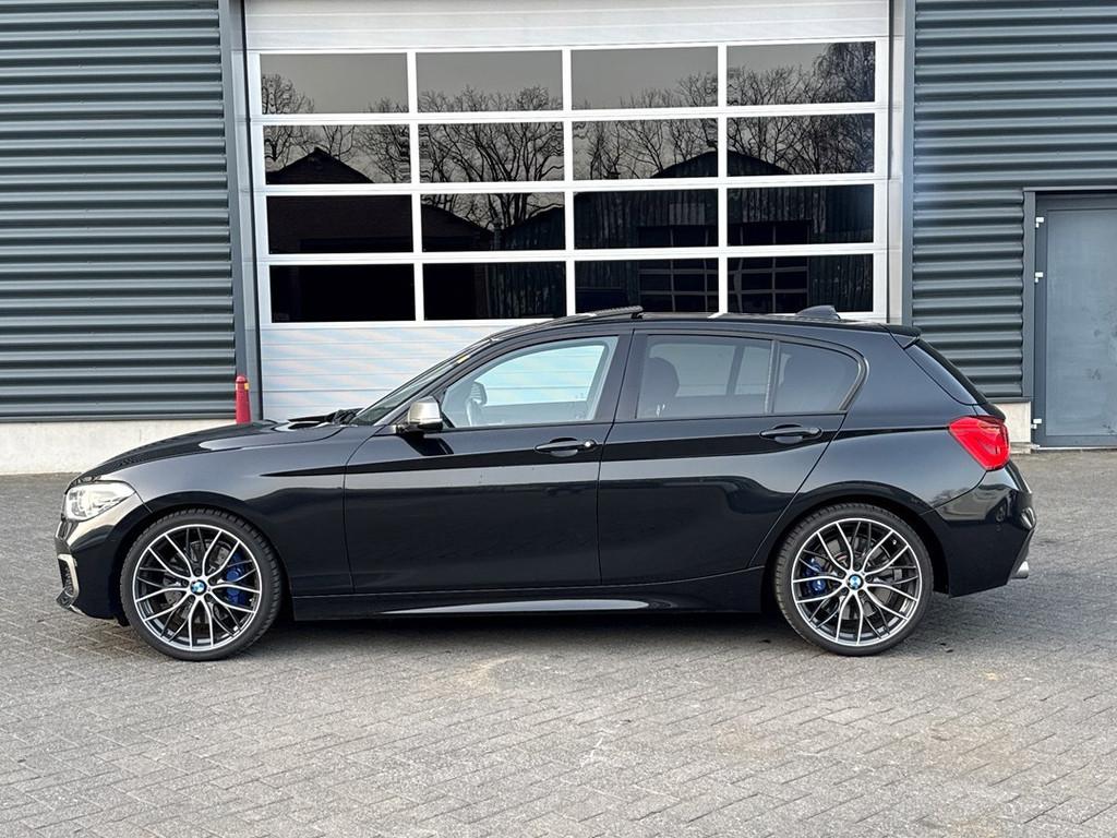 BMW 1-serie M135i High Executive Alcantara, Camera, Panorama, Auto's, BMW, Automaat, Gebruikt, Euro 6, Lichtsensor