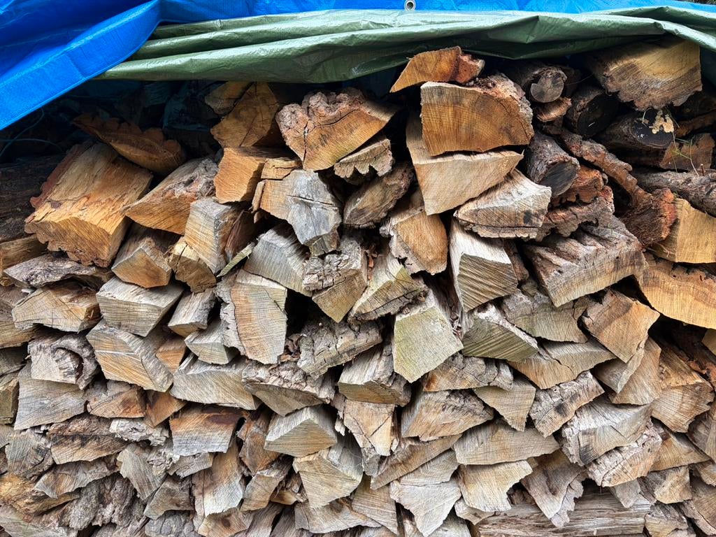 Bois de chauffage en chêne sec - 5 m³ - scié et clivé, 3 à 6 m³, Enlèvement, Chêne, Bûches