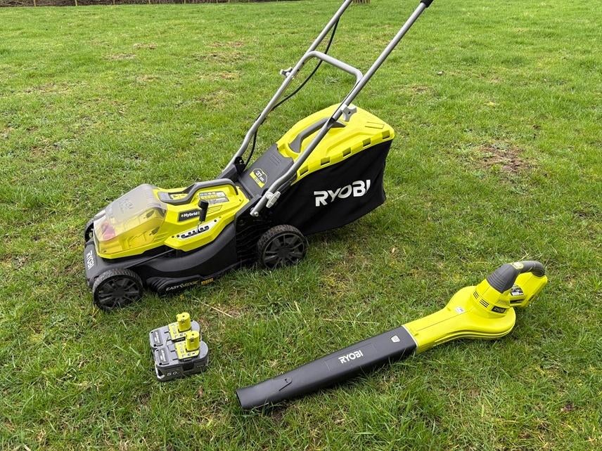 Bladblazer en Grasmaaier combinatie, Jardin & Terrasse, Tondeuses à gazon, Tondeuses à gazon sur batterie, 30 à 39 cm, Enlèvement