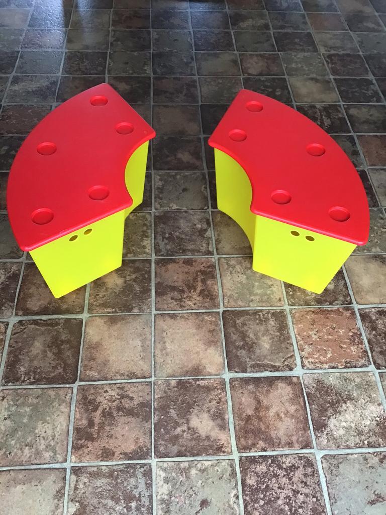 Kinderbankjes met opberging ., Kinderen en Baby's, Ophalen, Zo goed als nieuw