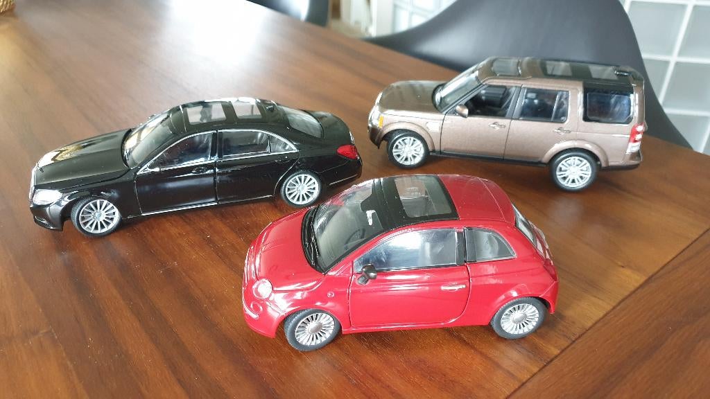 Modelauto's schaal 1:24, Ophalen of Verzenden, Zo goed als nieuw, Auto, Welly