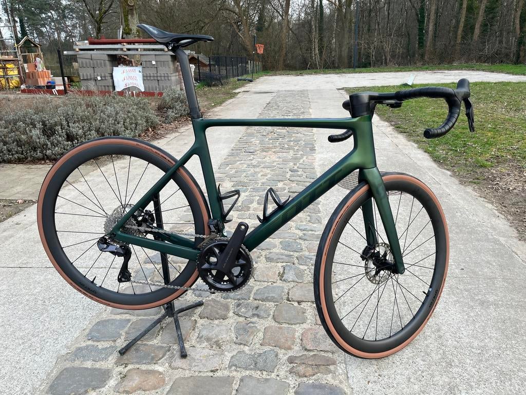 Scott addict RC10 maat xl(58) ultegra di2 12 speed, Vélos & Vélomoteurs, Vélos | Hommes | Vélos de sport & Vélo de randonnée, Comme neuf