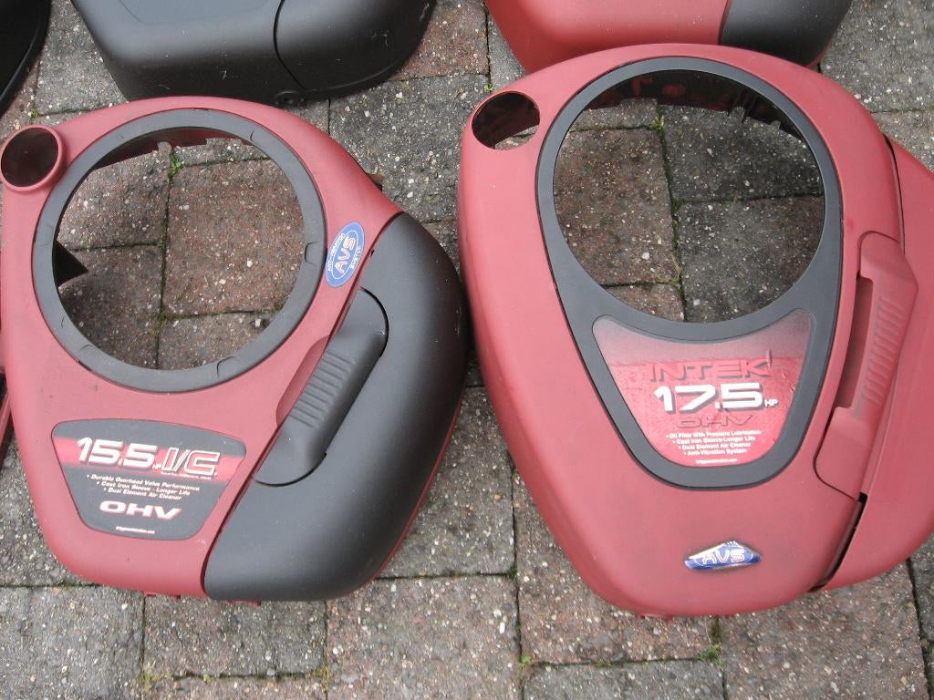 Tracteur tondeuse 8 coif de moteur B&S, Jardin & Terrasse, Enlèvement, Comme neuf, Brigg's & stratton, 120 cm ou plus