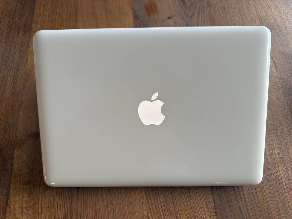 Vintage Apple MacBook White 2009 – zeer mooie staat, Computers en Software, 256 GB, 2 tot 3 Ghz, 8 GB, Refurbished