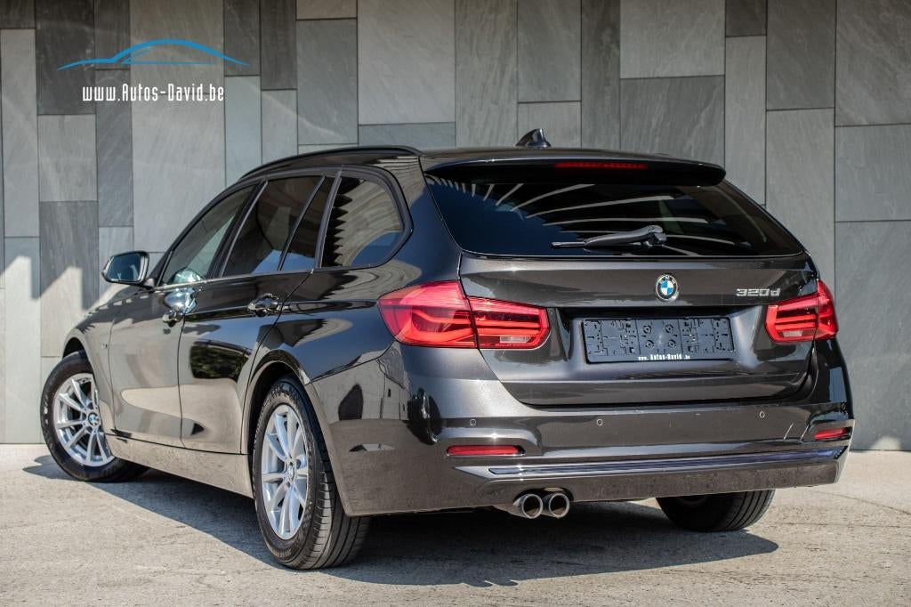 BMW 320dA Touring Sportline / SPORTZETELS / AIRCO / GPS, Automaat, https://public.car-pass.be/vhr/c3b9d825-2409-40fe-a78c-f50686cc5388