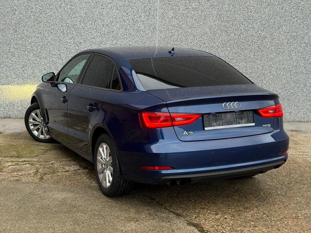 Audi A3 Berline 1.4 TFSI essence 2015 EURO 6 GARANTIE 1 an, Auto's, Bluetooth, Euro 6, Blauw, Bedrijf