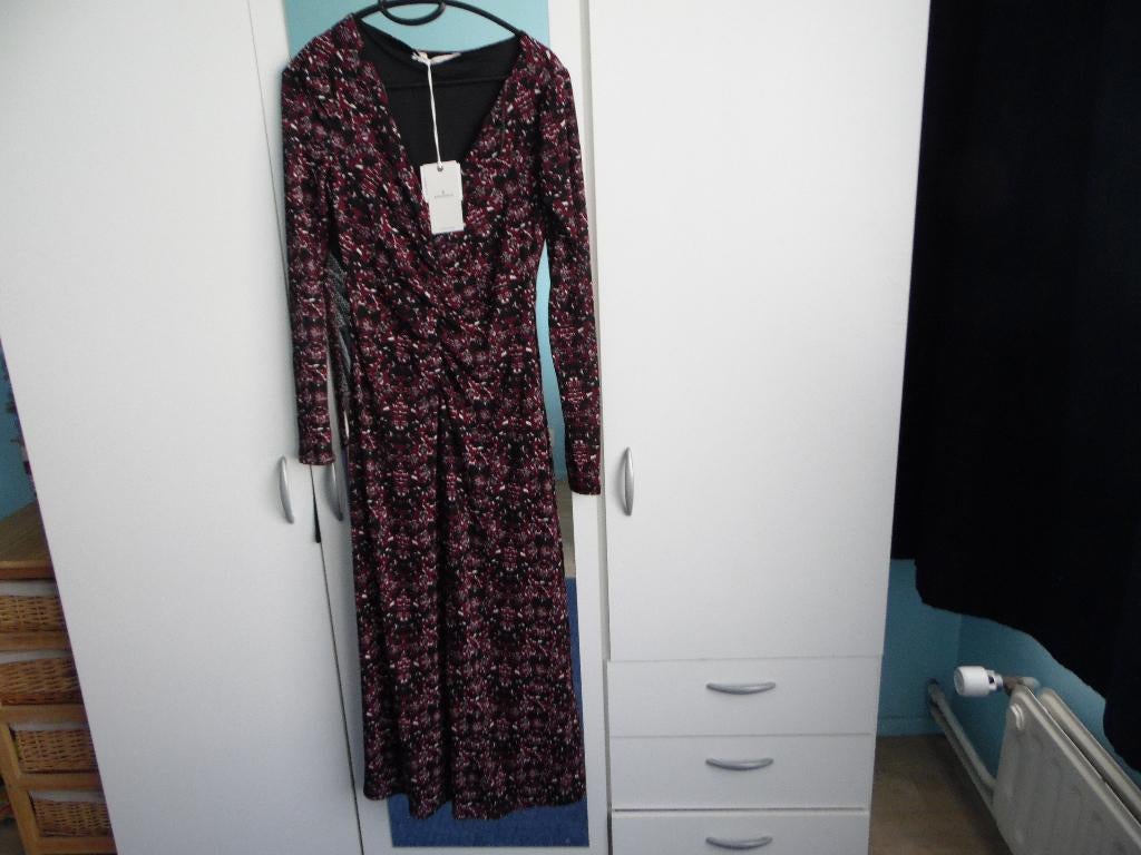 NIEUWE LANGE JURK VAN SPRINGFIELD, Kleding | Dames, Jurken, Nieuw, Maat 38/40 (M), Rood, Onder de knie, Ophalen of Verzenden