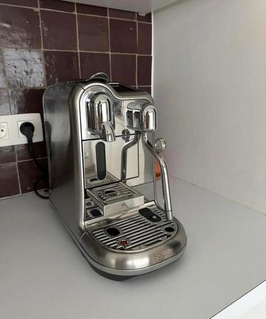 Nespresso creatista pro machine, Elektronische apparatuur, Koffiezetapparaten, Ophalen, Zo goed als nieuw