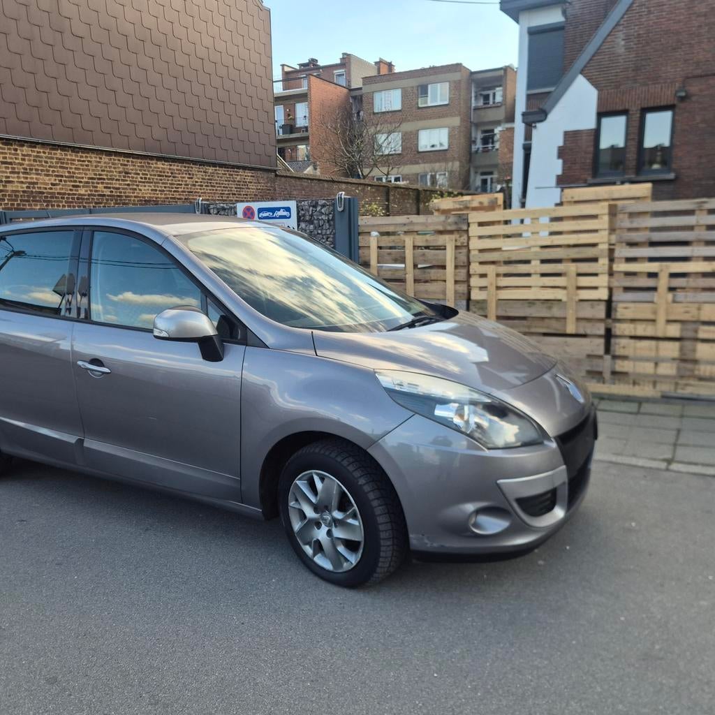 Renault scenic 1.5 dci diesel 2011 clim GPS 240000 km euro 5, Achat, Boîte manuelle, 5 portes, Particulier