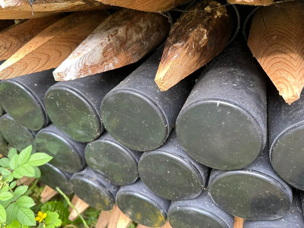 Houten weidepalen met pvc buis, Enlèvement, Comme neuf, Poteaux