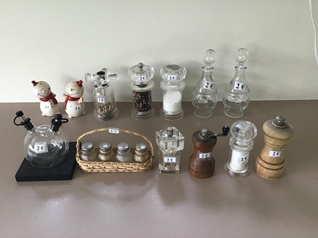 40 tal verschillende peper & zout vatjes, Ophalen of Verzenden, Zo goed als nieuw