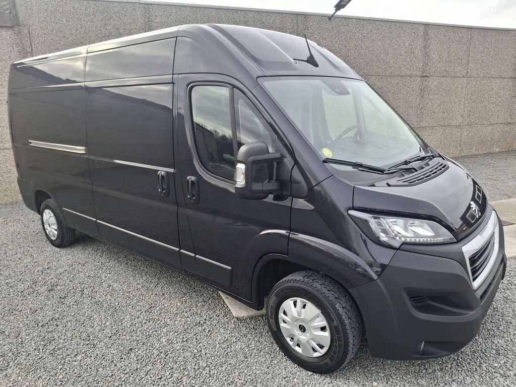 Peugeot Boxer 2.2 L3H2 *Nouveau Moteur* (bj 2023), Auto's, Gebruikt, 4 cilinders, Zwart, Bedrijf