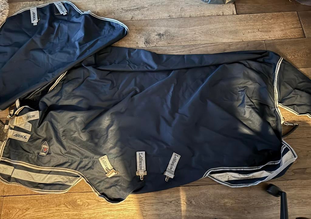 LeMieux Arika Turnout Rug 0g  maat 6.6 met hals, Dieren en Toebehoren, Paarden en Pony's | Dekens en Dekjes, Zo goed als nieuw