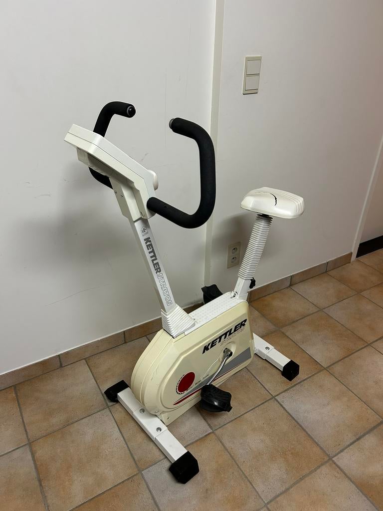 Kettler Stratos, Enlèvement, Utilisé, Jambes, Vélo d'appartement