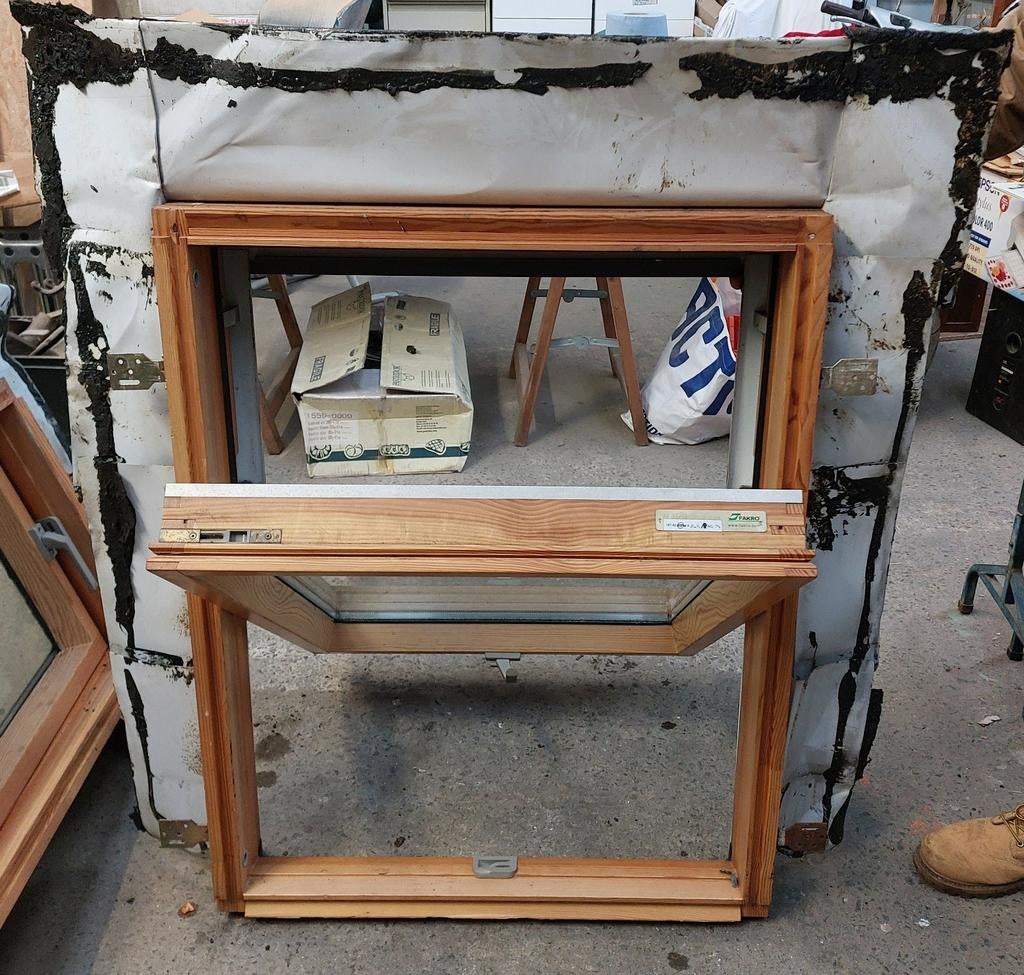 2 Velux marque Fakro, Bricolage & Construction, Enlèvement, Utilisé, Double vitrage