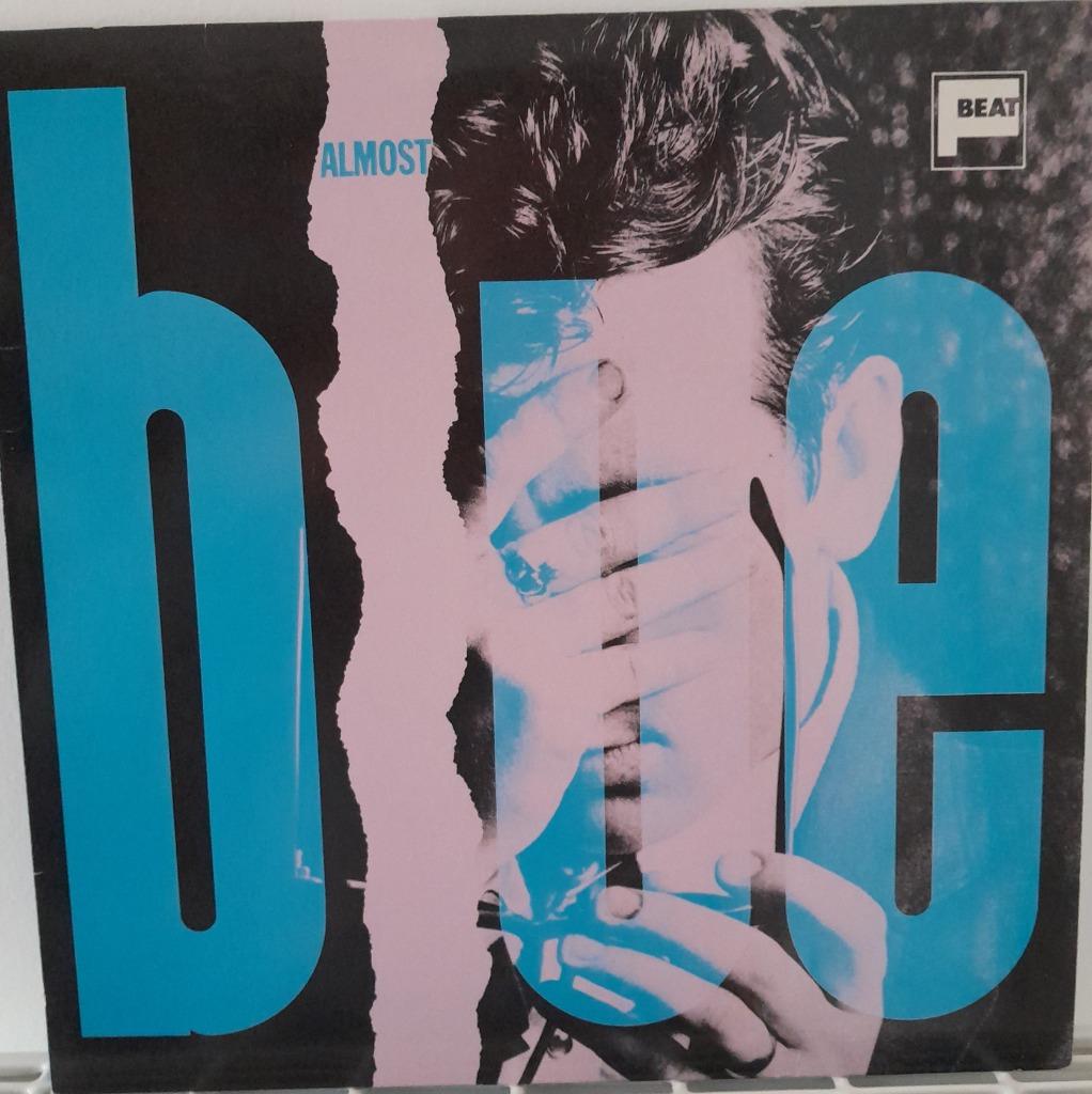 elvis costello almost blue, Ophalen