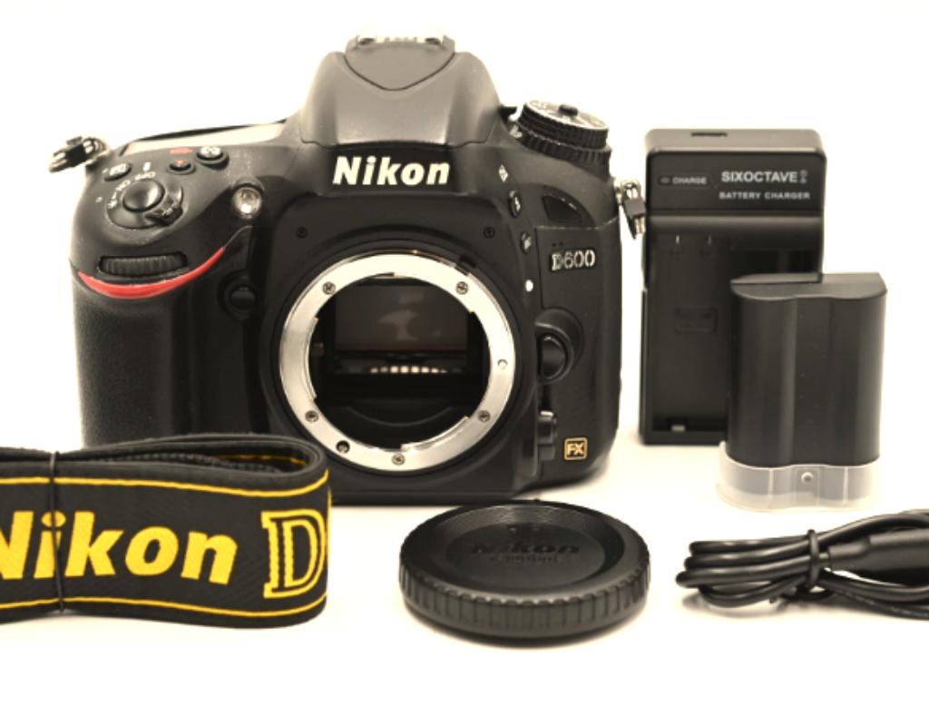 Nikon D600 Full-Frame à vendre, Enlèvement ou Envoi, Utilisé, 24 Mégapixel, Nikon