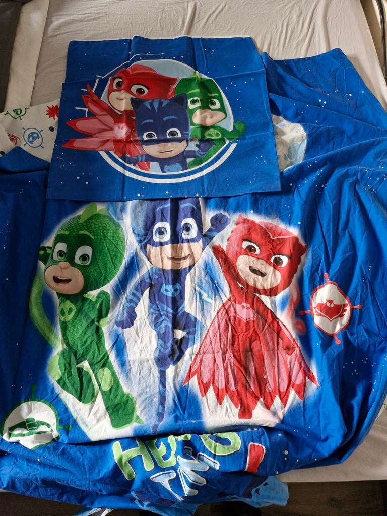 7 x set dekbedovertrek en kussensloop, Kinderen en Baby's, Kinderkamer | Beddengoed, Gebruikt, Dekbedovertrek, Overige kleuren