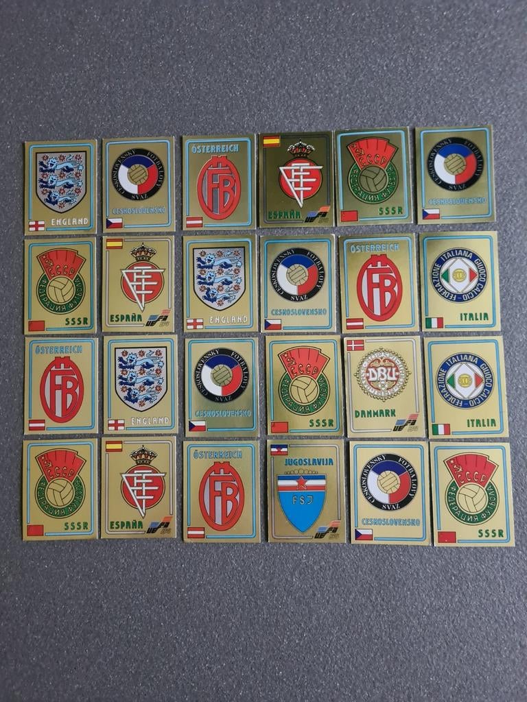 Panini France EK 84 Euro EM EC 1984 ** 24 Insignes Feuilles, Enlèvement ou Envoi, Comme neuf, Plusieurs autocollants