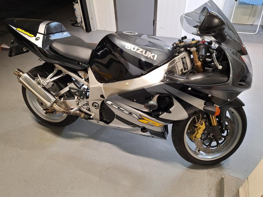 Suzuki GSXR K1 1000, Enlèvement, Utilisé