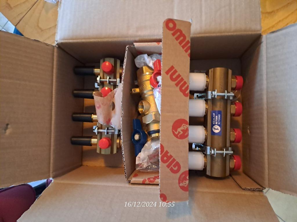 Giacomini Distributeur de circuit de chauffage sol R553FK, Enlèvement ou Envoi, Neuf, Autres types