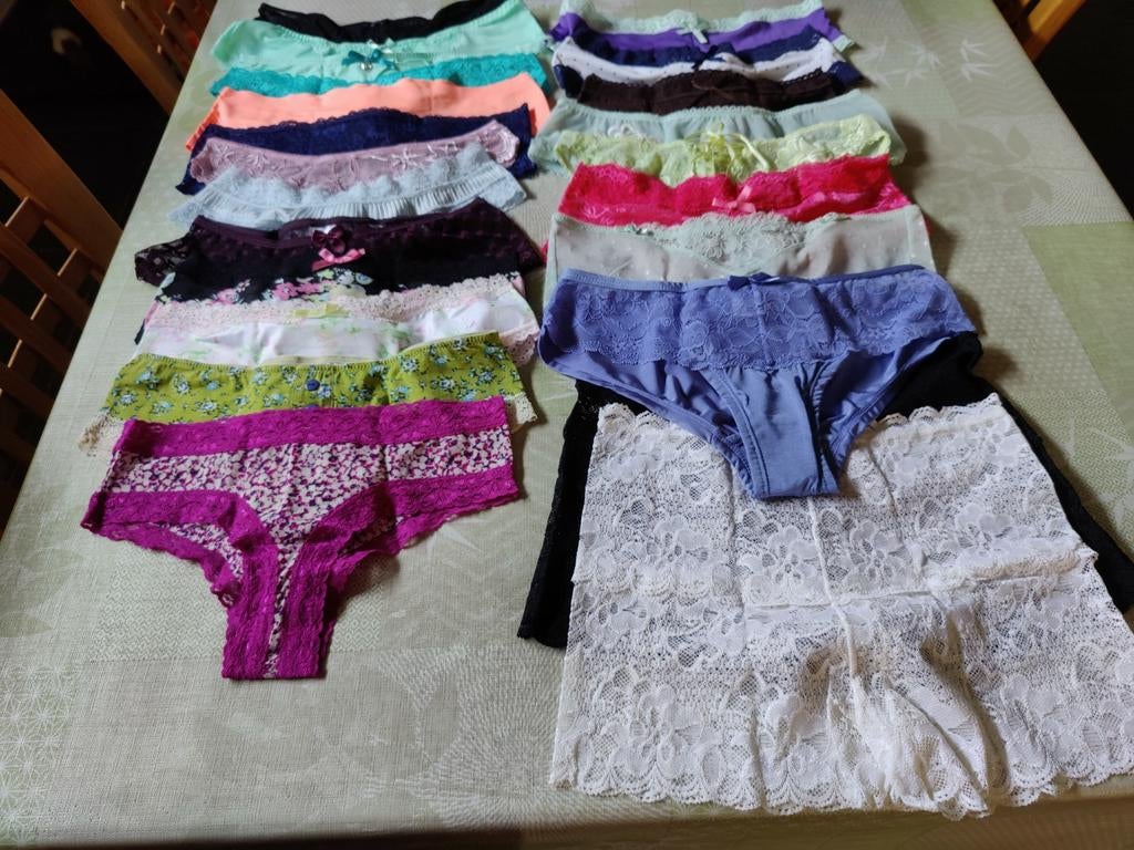 Damesondergoed, Enlèvement, Comme neuf