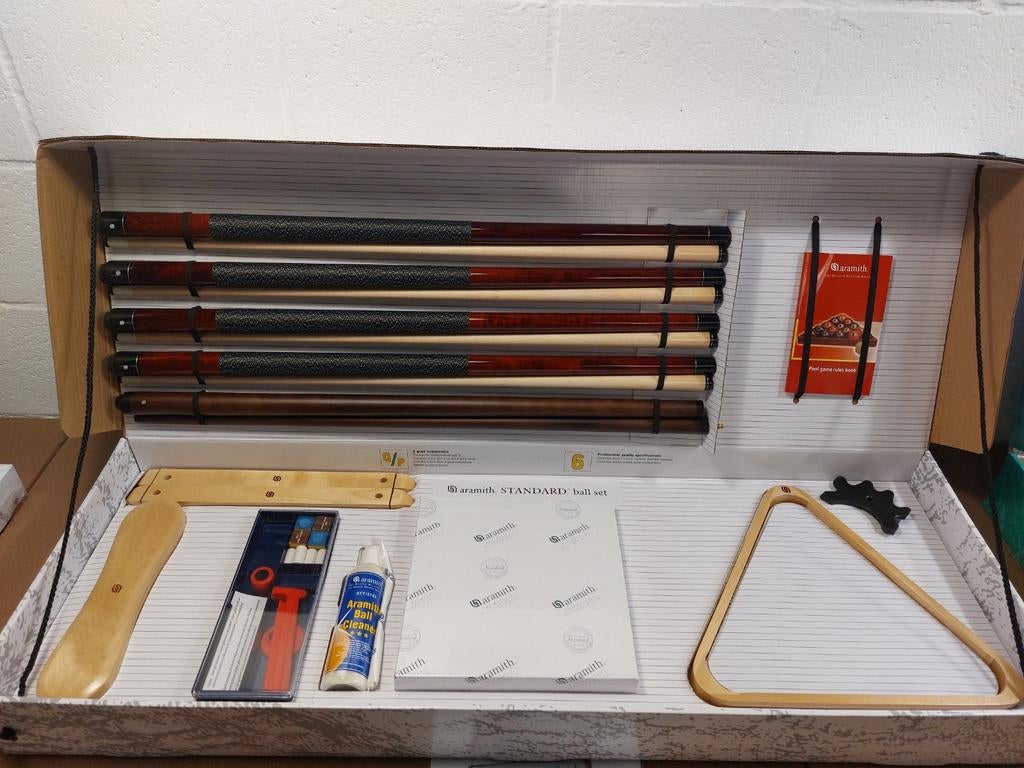 Kit d'accessoires de billard Standard, Sports & Fitness, Billards & Billards américains, Neuf, Enlèvement