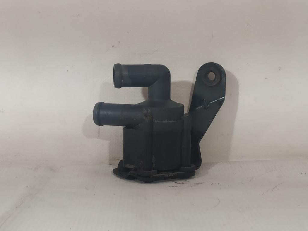 Pompes à Eau Supplémentaire BMW F10 64119230235, Enlèvement, Utilisé, BMW