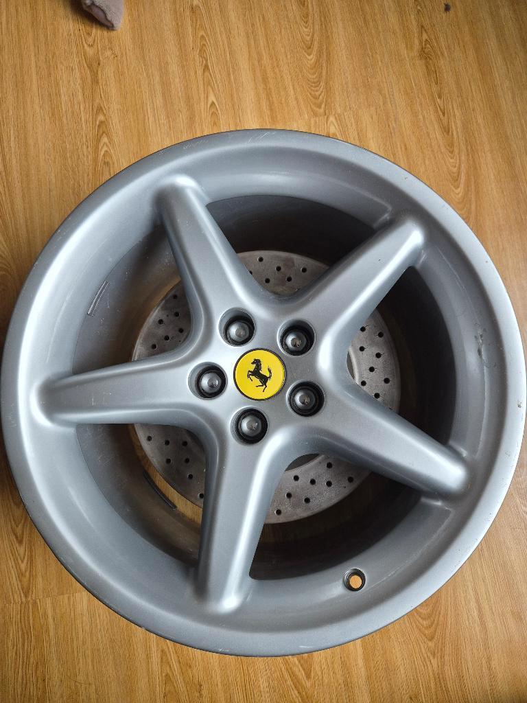 Ferrari 550 Maranello VELG, Auto-onderdelen, Ophalen, 18 inch, Gebruikt, Velg(en)