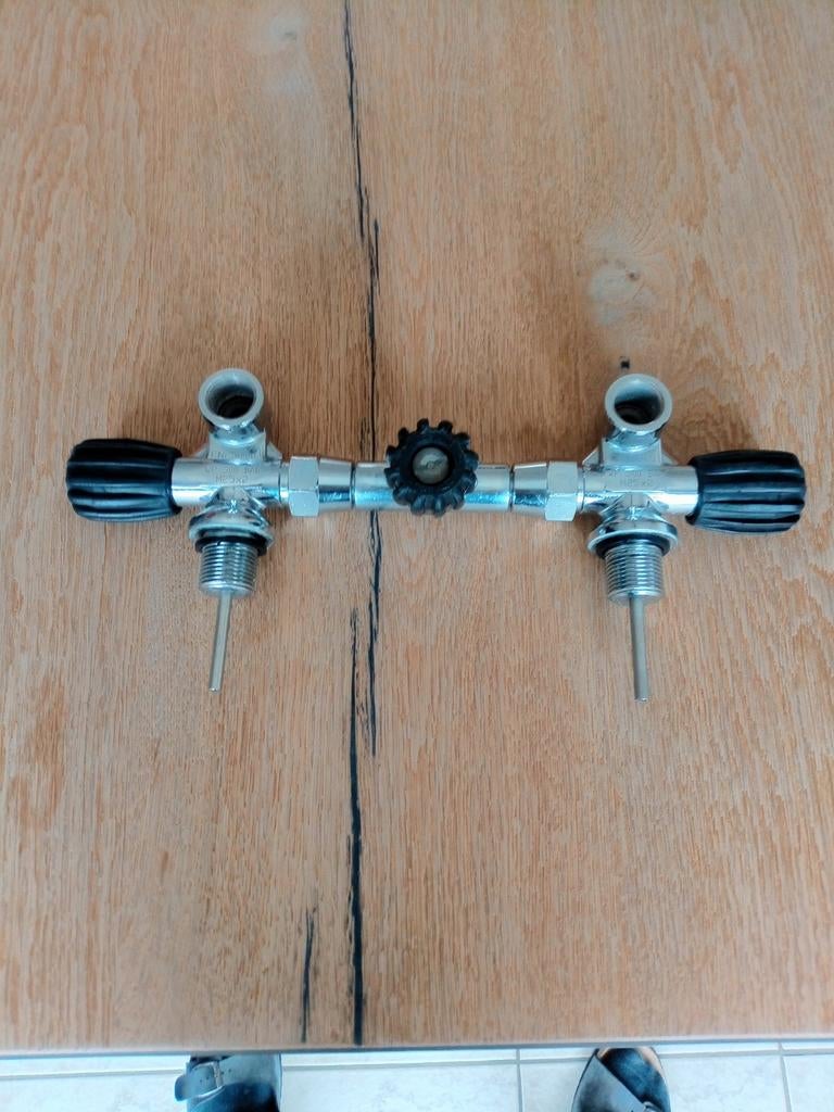 300B-kranen met isolator, Watersport en Boten, Duiken, Ophalen of Verzenden