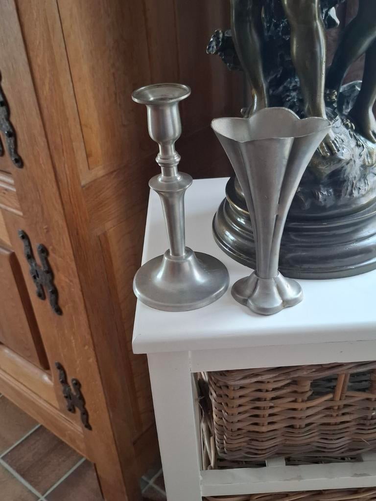 Tinnen vaasje en kaarsenhouder, Antiek en Kunst, Ophalen of Verzenden