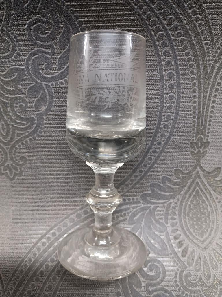 Oud likeurglaasje Quina National jenever genever likeur, Verzamelen, Ophalen of Verzenden, Gebruikt, Gebruiksvoorwerp