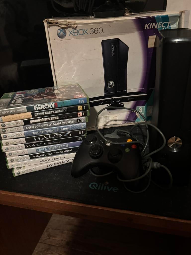 Xbox 360 version kinect+1manette+11 jeu, Consoles de jeu & Jeux vidéo, Consoles de jeu | Xbox 360, Enlèvement ou Envoi, Comme neuf