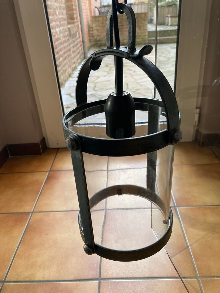 Lanterne métallique de couleur noire  avec.  partie vitrée, Maison & Meubles, Enlèvement, Utilisé, Verre, Classique