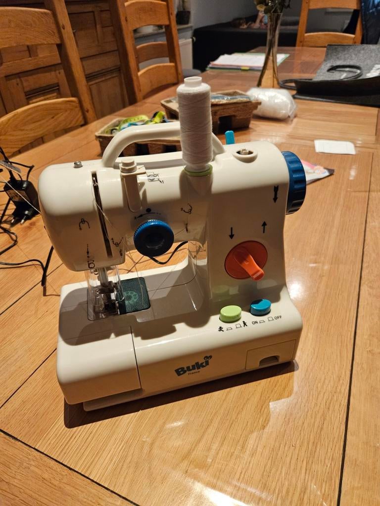 Machine à coudre Buki / jouet enfant, Enlèvement