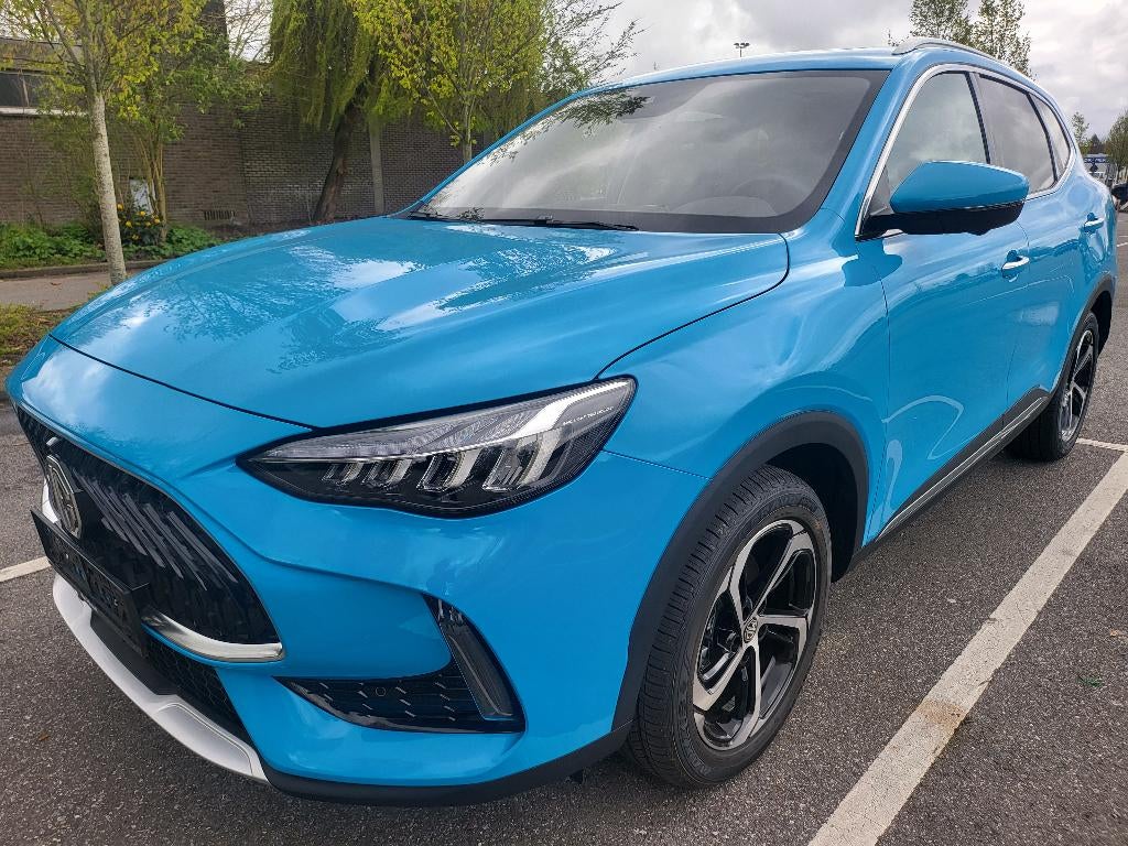 MG HS 1.5 LUXURY  FWD 1490 cc  -8PK - 119kW -162pk -Automaat, Auto's, MG, Automaat, 174 g/km, 4 cilinders, Blauw