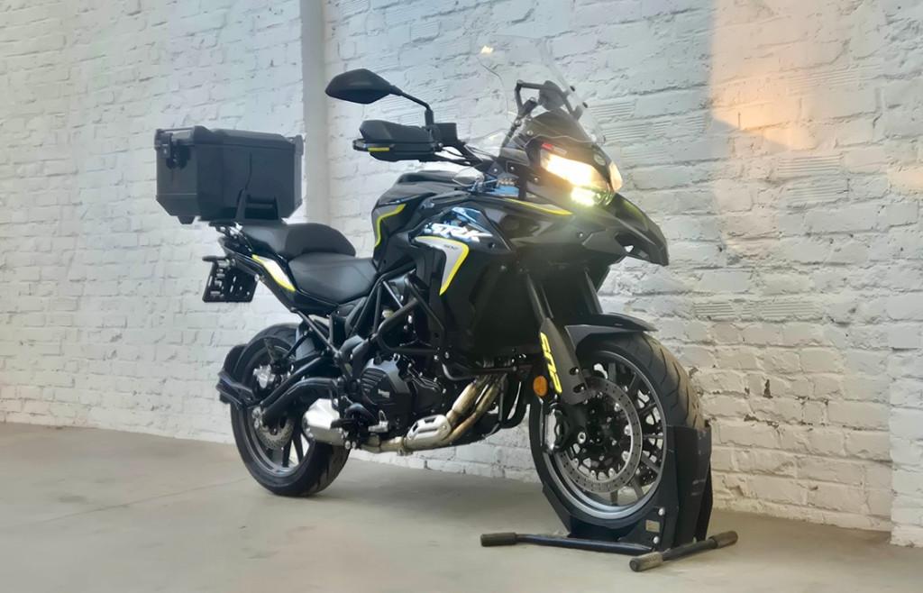 Benelli TRK 502@motomobilia, Motos, Motoren | Benelli, Entreprise, Enduro, 12 à 35 kW, 2 cylindres, Permis Moto A2 minimum, ABS