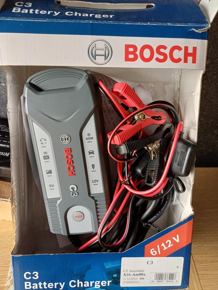 Chargeur de batterie Bosch, Autos : Pièces & Accessoires, Batteries & Accessoires, Utilisé, Enlèvement ou Envoi