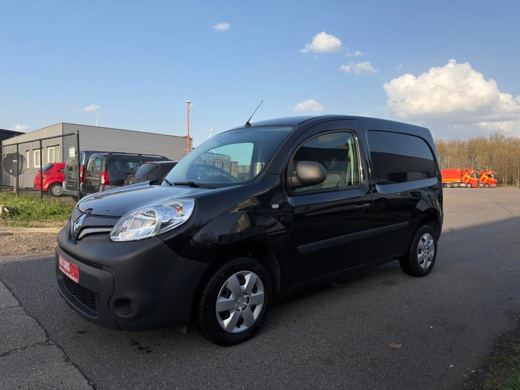 Renault Kangoo 1.5 dCi LICHTE VRACHT VERKOCHT !!!, Auto's, 4 cilinders, Zwart, 2 zetels, 120 g/km