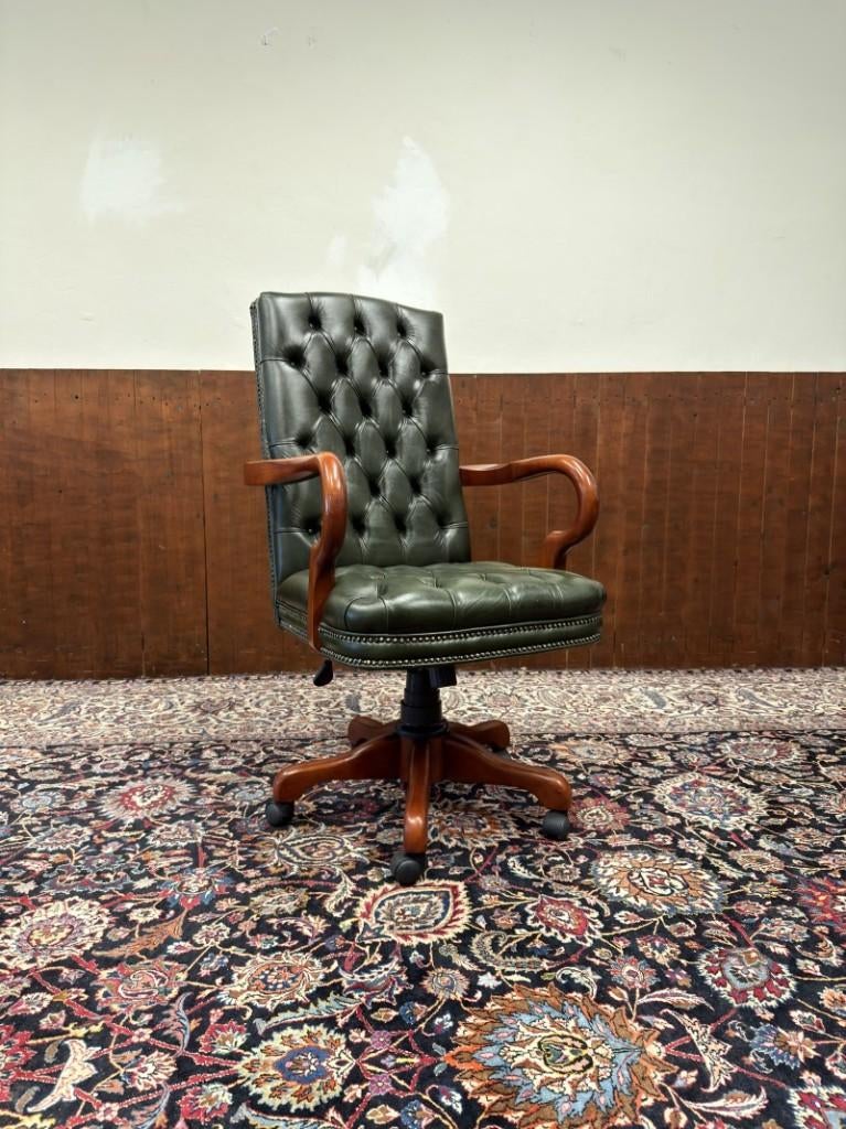 Klassiek Engels Chesterfield Bureaustoel, Enlèvement