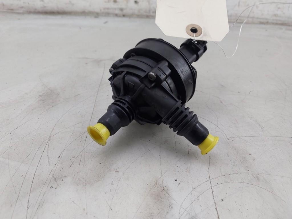 EXTRA EAU POMPE BMW i3 (I01) (01-2013/06-2022) (|6834917|), Robert Bosch AG, Utilisé, BMW, Robert-Bosch-Allee 1
74232  Abstatt, DE