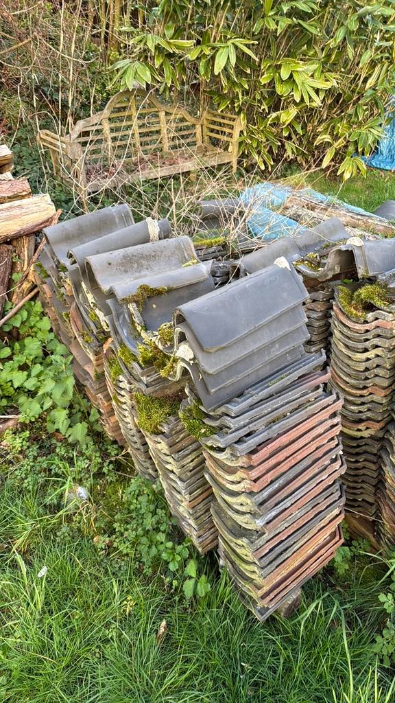 Lot dakpannen rood en grijs, Ophalen, Zo goed als nieuw, Grijs, Dakpannen