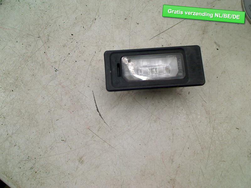 ECLAIRAGE DE PLAQUE A1 Sportback (8XA / 8XF) (4G0943021), Autos : Pièces & Accessoires, Dhr. R. de Gouw, Audi, Utilisé, De Bloemendaal 21 21
5221 EB  'S HERTOGENBOSCH, NL