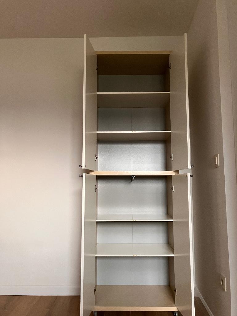 Armoires, 150 à 200 cm, Utilisé, Autres matériaux, Avec tablette(s)