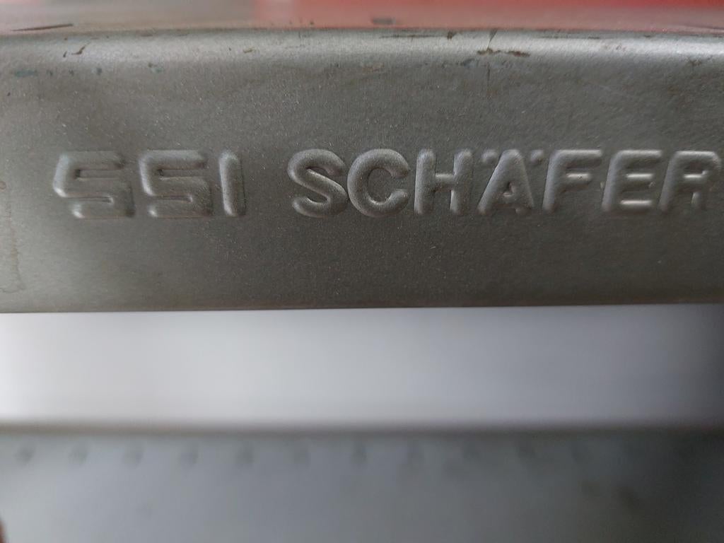 Étagère schafer, Enlèvement