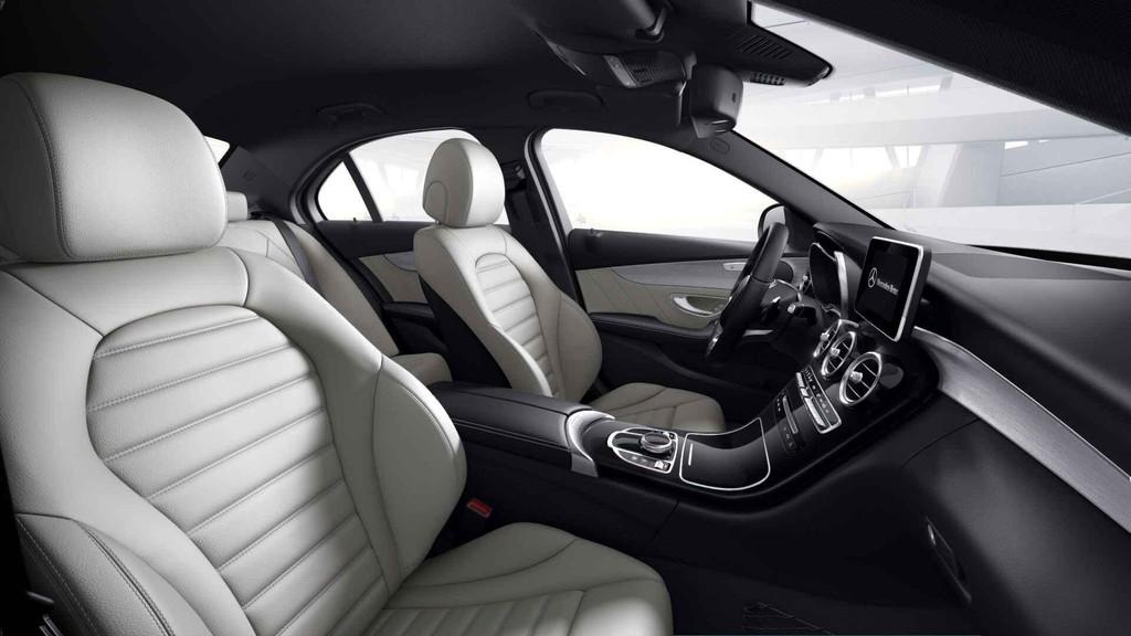 Mercedes-Benz C-klasse 180 Berline AMG Line | Trekhaak | Ver, Auto's, Mercedes-Benz, Automaat, Achterwielaandrijving, Gebruikt