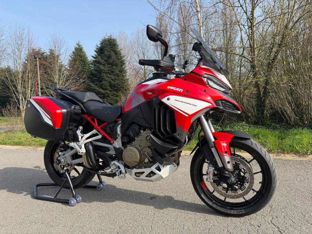 Ducati Multistrada V4 S 2023 - Full Akrapovic - Top staat, Motoren, Motoren | Ducati, Particulier, meer dan 35 kW, 4 cilinders
